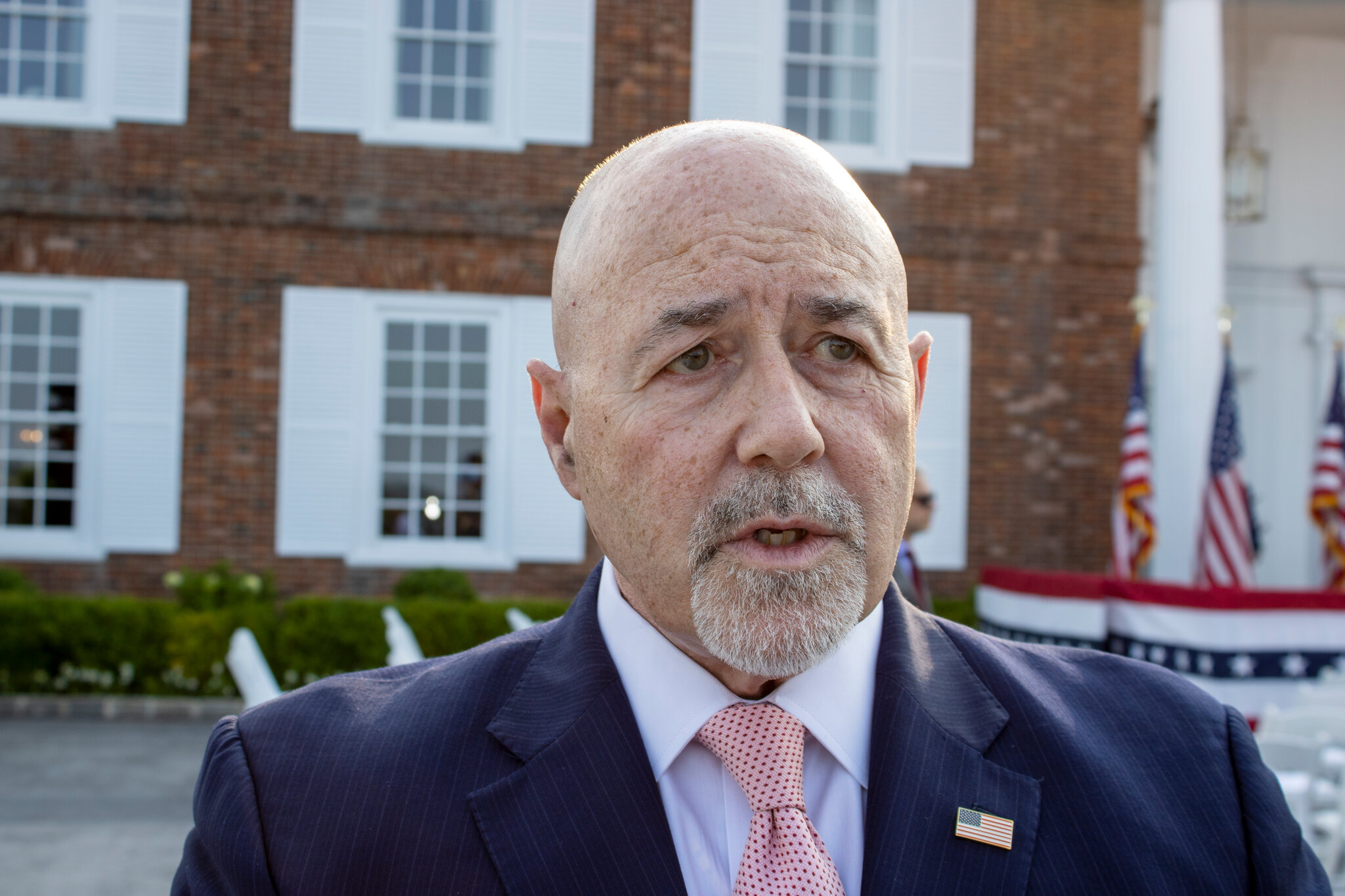 Trump pardons Bernard Kerik later questioned in January 6 investigation